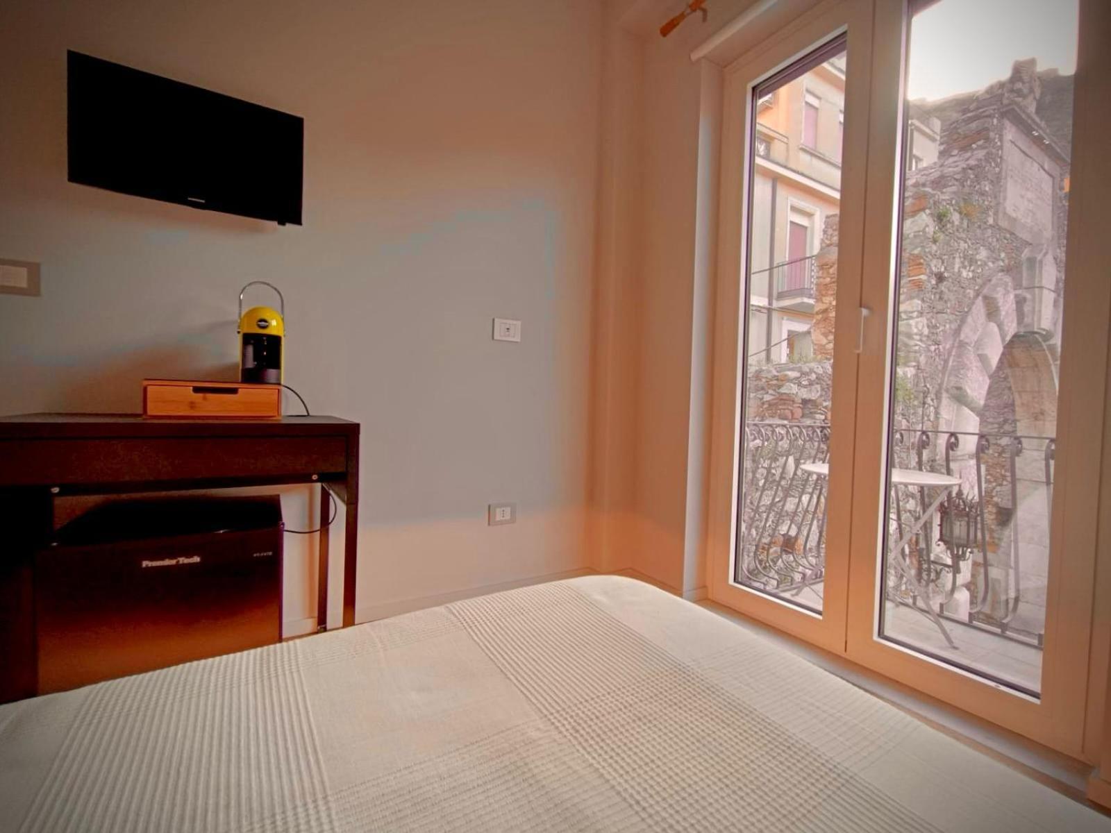 Taormina Boutique Rooms Екстер'єр фото